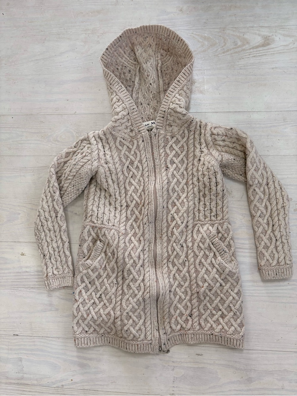 Aran Mor Women’s Size Small 109% Merino Wool Full Zip Hooded Cardigan Sweater